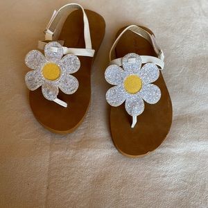 Sz 13-1  Hanna sandals w/ flower